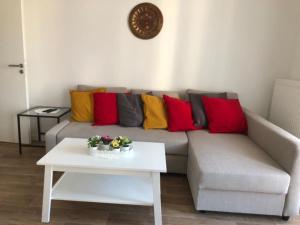 Appartements Apartment in Paris Suburb, 15 minutes to center. : photos des chambres