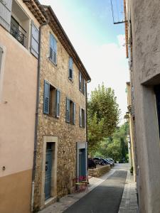 Villas Exceptional Valbonne Village Historical House : photos des chambres