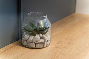 Apartament Deluxe cu parcare gratuită, lângă Arena Mall in Centru Bacău - ideal pentru cupluri sau business