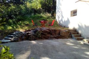 Duplex at the foothills of the Pyrenees