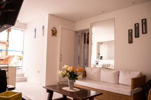 Apartamento com varanda Gourmet na praia da enseada