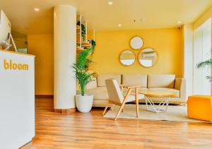 Bloom Hotel - Worli