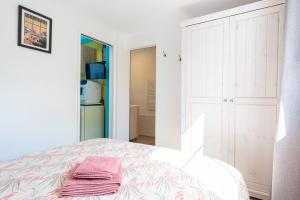 Appartements Gite La Perissoire - place de parking incluse : photos des chambres