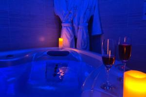 Villas Sejour Romantique Jacuzzi interieur Prive : photos des chambres