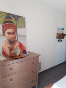 Chambre privée au coeur dune pinède dans un quartier résidentiel