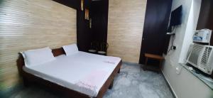 Gokul guest house