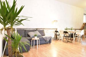 Big place in city center with parking