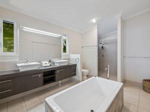 Banksia Beach House by Discover Stradbroke