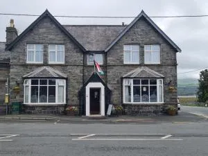 Y Griffin - Llanfrothen