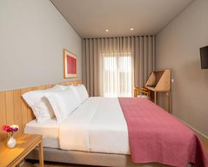 Double Room with Garden View room in Montebelo Principe Perfeito Viseu Garden Hotel