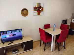 Midia Grand Resort, Terrassen Paradies Apartment