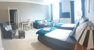 Luna et Sol - Haus am See großes Apartment - Seehausen