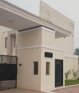 Sobrado 2 amplo e confortável em condomínio - Albuquerque