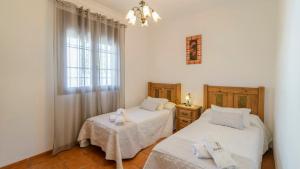 Casa El Mirador Iznajar by Ruralidays