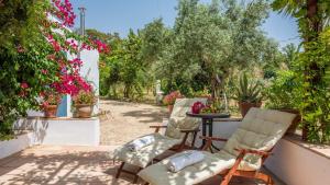 Finca Los Meleros Olvera by Ruralidays