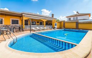 Stunning Home In Priego De Cordoba