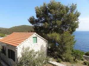 Holiday home Ana - 30 m from beach