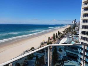 Grosvenor Beachfront Apartments Surfers Paradise