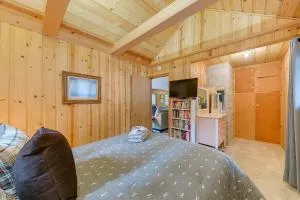 Cabin in the Pines - Joseph