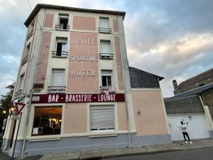 Hotels Le Sporting : photos des chambres