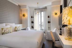 Hotels Hotel de Banville : photos des chambres