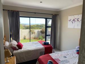 Outeniqua Strand With Power backup