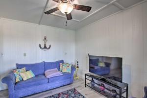 Waterfront Gulf Shores Studio with Shared Pool!