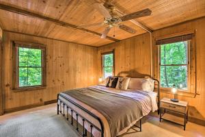 Big Canoe Mountain Resort Cabin with Pool Access!