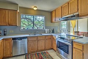 Lago Vista Lake Home w Shared Dock + Kayaks!