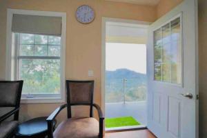 Le Reve Valley - Canadian cottage 2 - 3BHK Luxury cottage,Bonfire,Barbeque,Gym,Kids play zone,Lake view