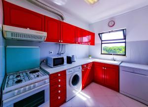 FLH Vilamoura Balcony with Pool