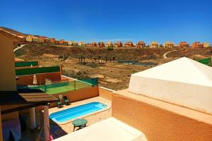Casa Shakka Rocka: Lux Villa with Pool and View