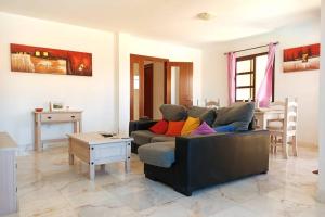 Casa Shakka Rocka: Lux Villa with Pool and View