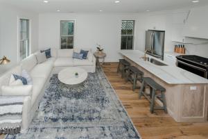 Guesthouse Charleston WEST 242 B and C