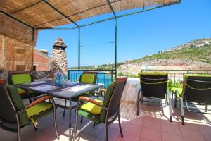 Apartments Bobi - 10 M from the sea