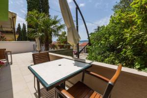 One-Bedroom Apartment Crikvenica 47