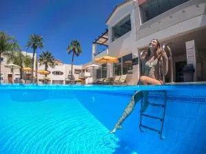 Toxo Hotel - 普拉塔尼亚斯