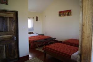 African Sunrise Lodge and Campsite