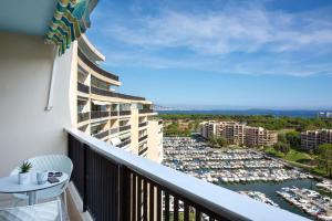 Cannes Marina suite vue mer
