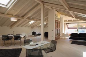 Dazeglio Light - The Place Apartments