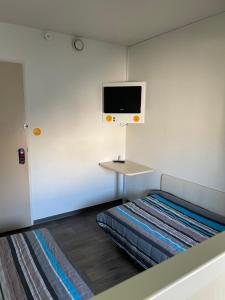 Hotels hotelF1 Evreux Sud : photos des chambres