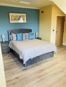 Marine Boathouse View Apartment - Hunstanton