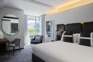 The Capital 15 on Orange Hotel & Spa