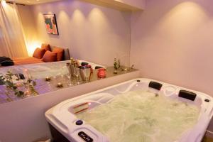 Villas MAISON AVEC SPA PRIVATIF ( JACUZZI ET SAUNA) : Villa 1 Chambre