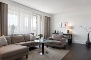 Suite room in Elite Park Avenue Hotel