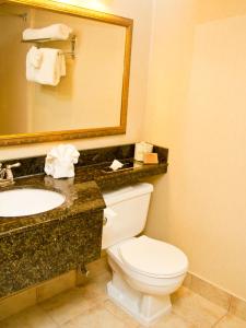 Queen Room with Two Queen Beds - Pet Friendly/Non-Smoking room in Quality Inn East Stroudsburg - Poconos