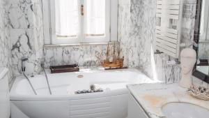 Monti Flat Rental in Rome