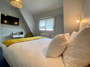 Economy Double Room 3 floor without lift room in Maison des Dunes