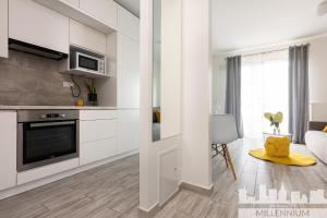 Millennium Manufaktura Yellow