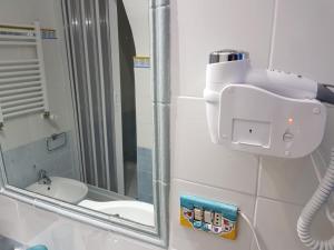 One-Bedroom Apartment room in Napoli Lungomare Caracciolo Mon Amour